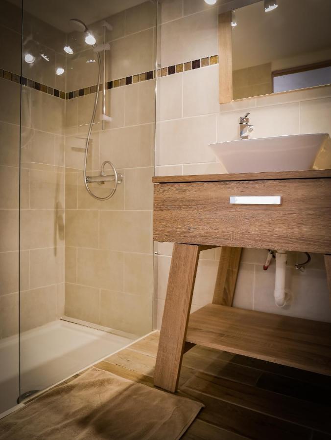 Le Bois De Laval Bed & Breakfast Marey-les-Fussey Eksteriør bilde