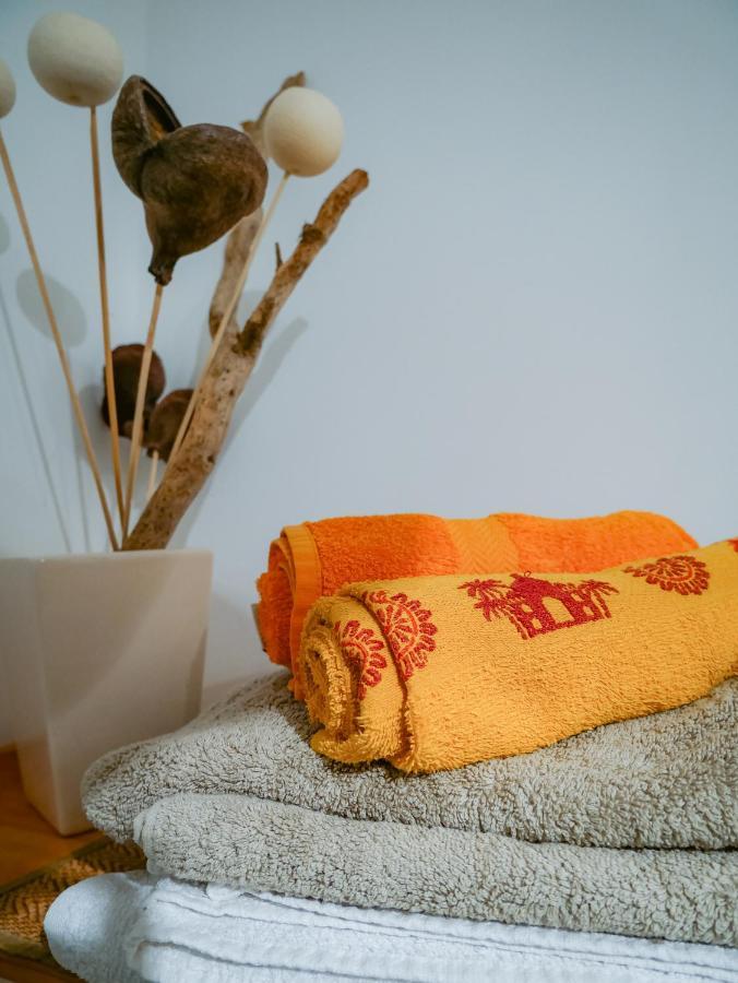 Le Bois De Laval Bed & Breakfast Marey-les-Fussey Eksteriør bilde